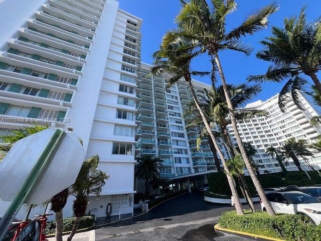 1000 West Ave # 07, Miami Beach FL 33139 — 37