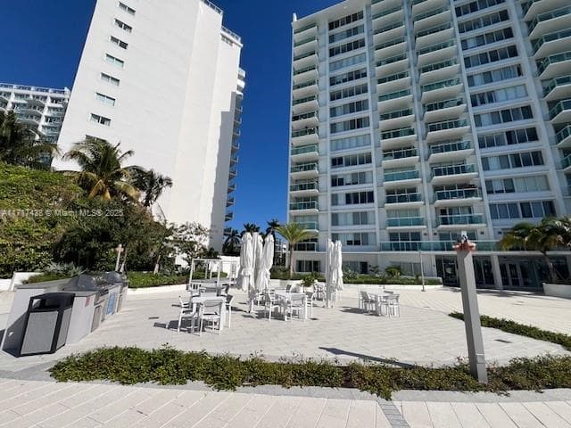 1000 West Ave # 07, Miami Beach FL 33139 — 29