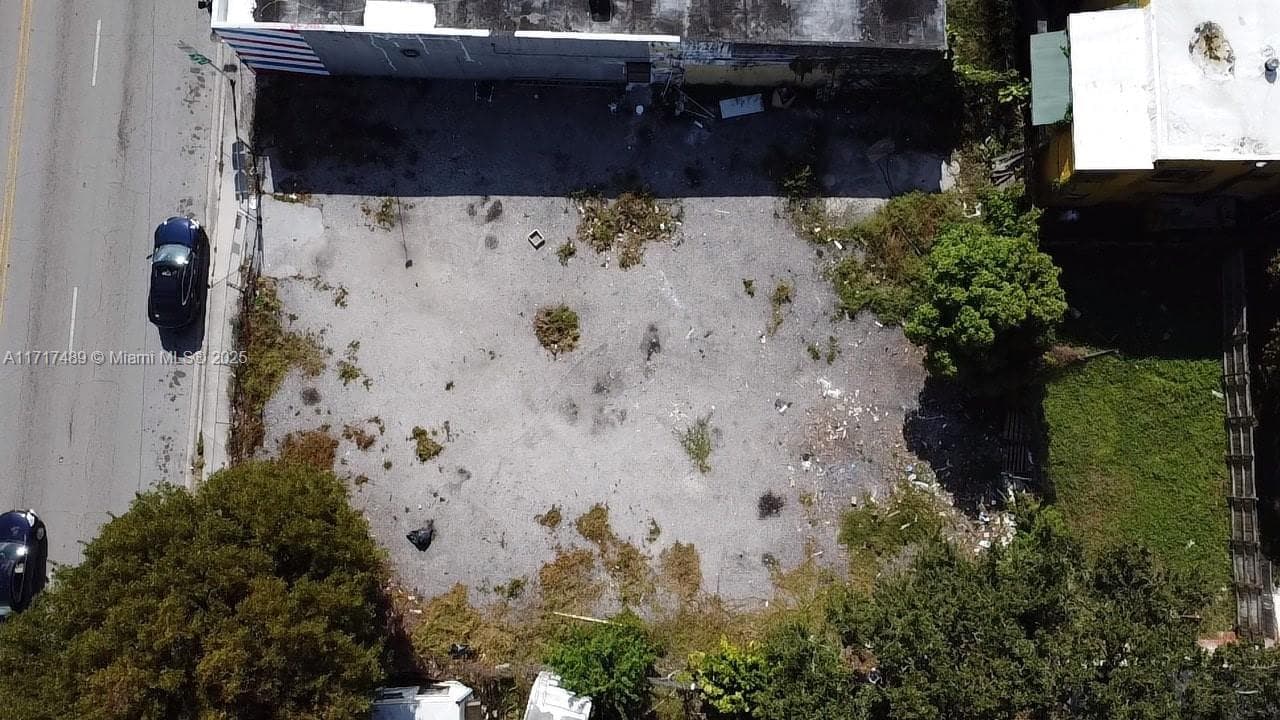4120 NW 17th Ave, Miami FL 33142 — 2