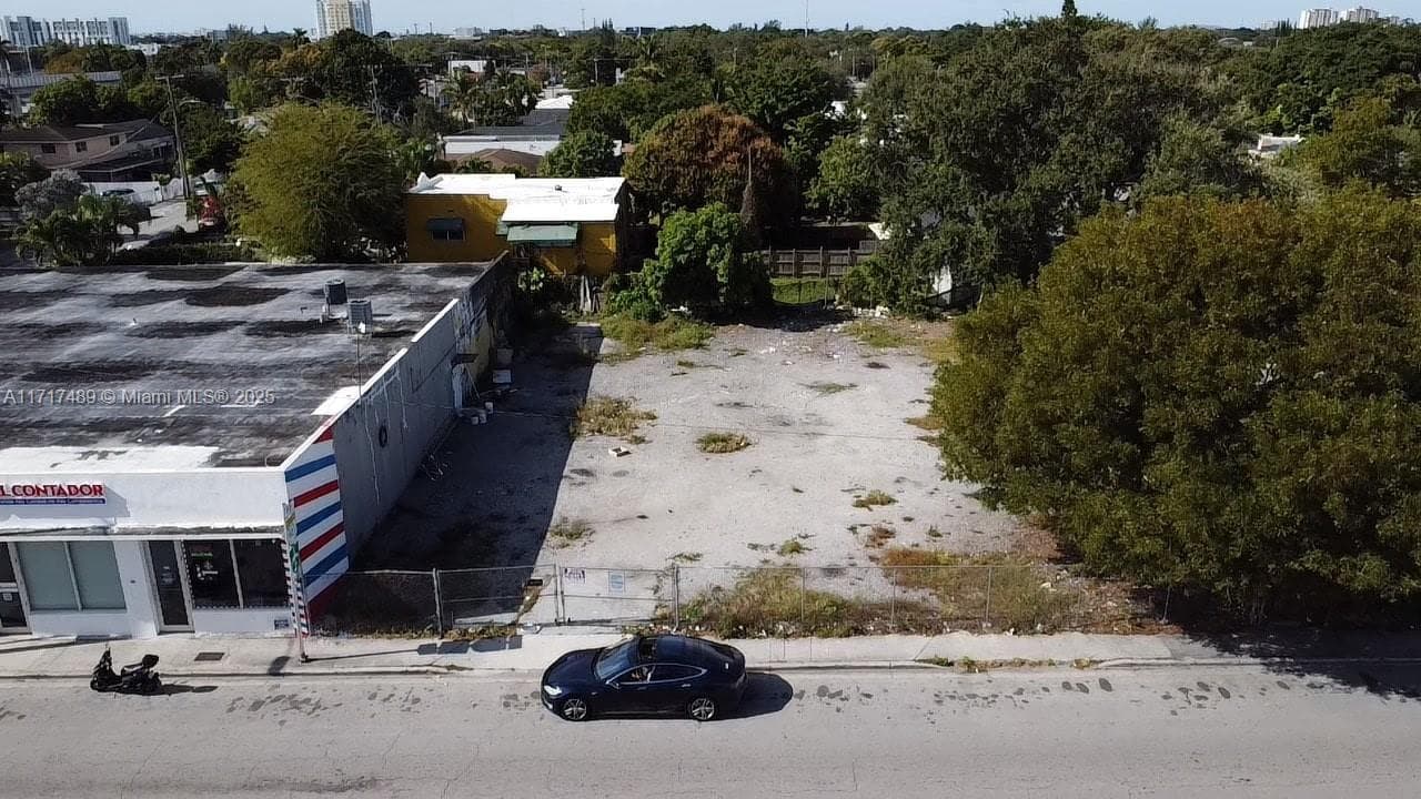 4120 NW 17th Ave, Miami FL 33142 — 1