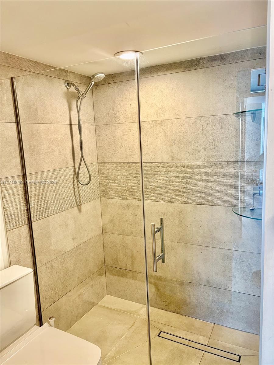 90 Alton Rd # 303, Miami Beach FL 33139 — 9