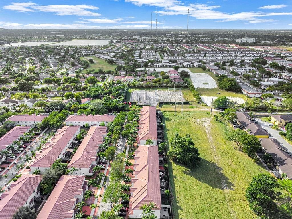1007 NE 208th St # 1007, Miami FL 33179 — 17