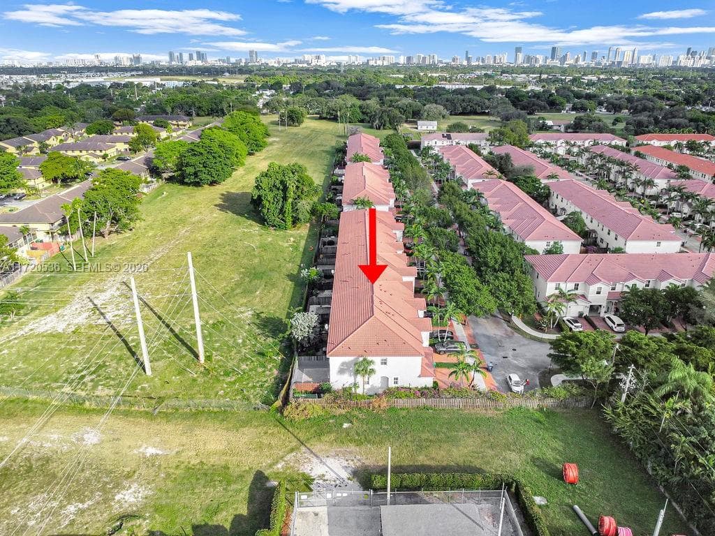 1007 NE 208th St # 1007, Miami FL 33179 — 22