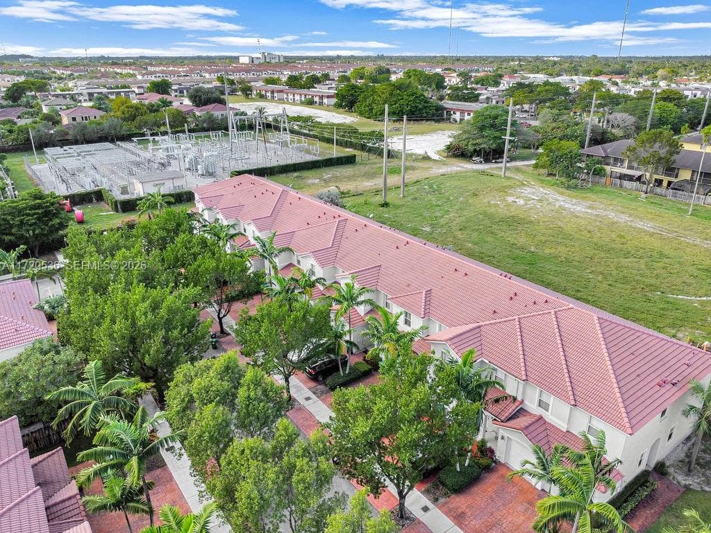 1007 NE 208th St # 1007, Miami FL 33179 — 28