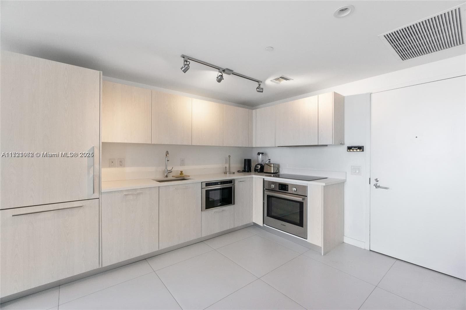 501 NE 31st St # 2109, Miami FL 33137 — 7