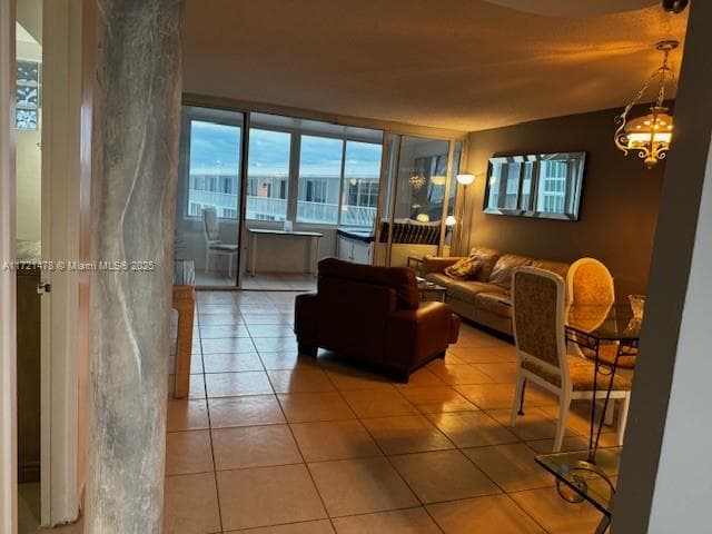 5401 Collins Ave # 430, Miami Beach FL 33140 — 17