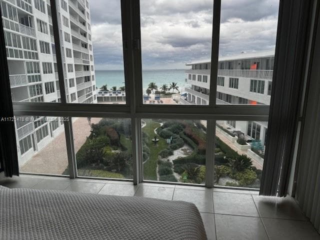 5401 Collins Ave # 430, Miami Beach FL 33140 — 33