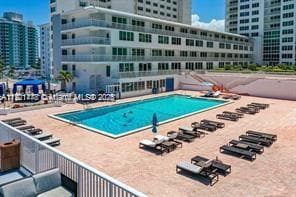 5401 Collins Ave # 430, Miami Beach FL 33140 — 14