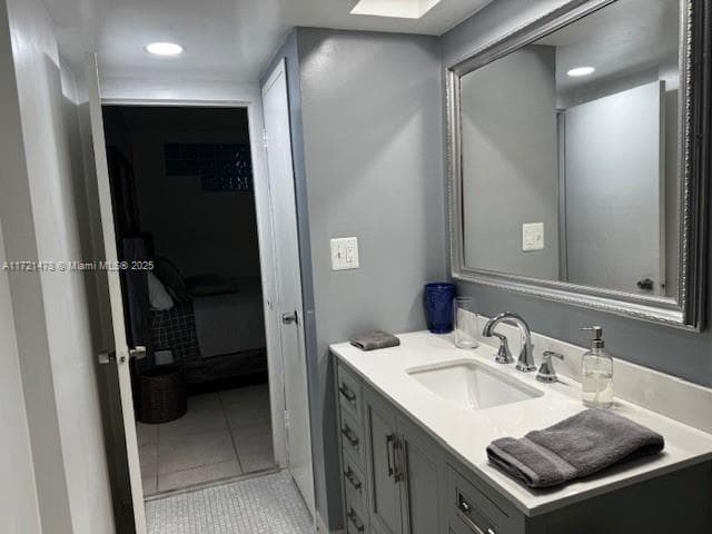 5401 Collins Ave # 430, Miami Beach FL 33140 — 45