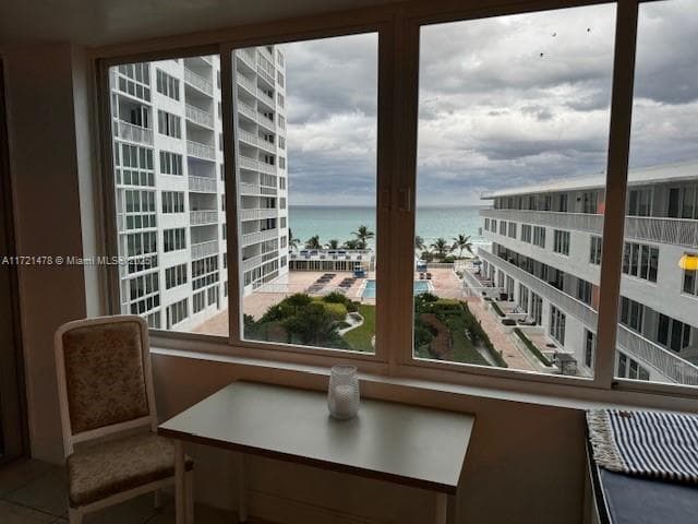 5401 Collins Ave # 430, Miami Beach FL 33140 — 31