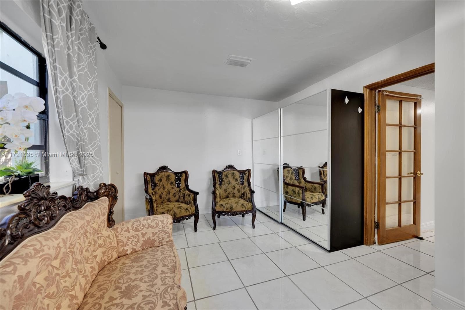 462 E 39th St, Hialeah FL 33013 — 21