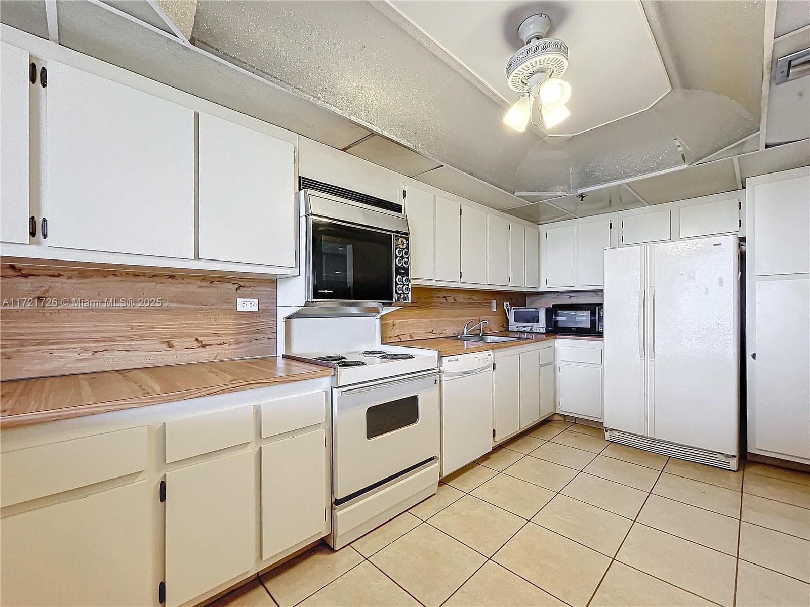 20225 NE 34th Ct # 817, Aventura FL 33180 — 17