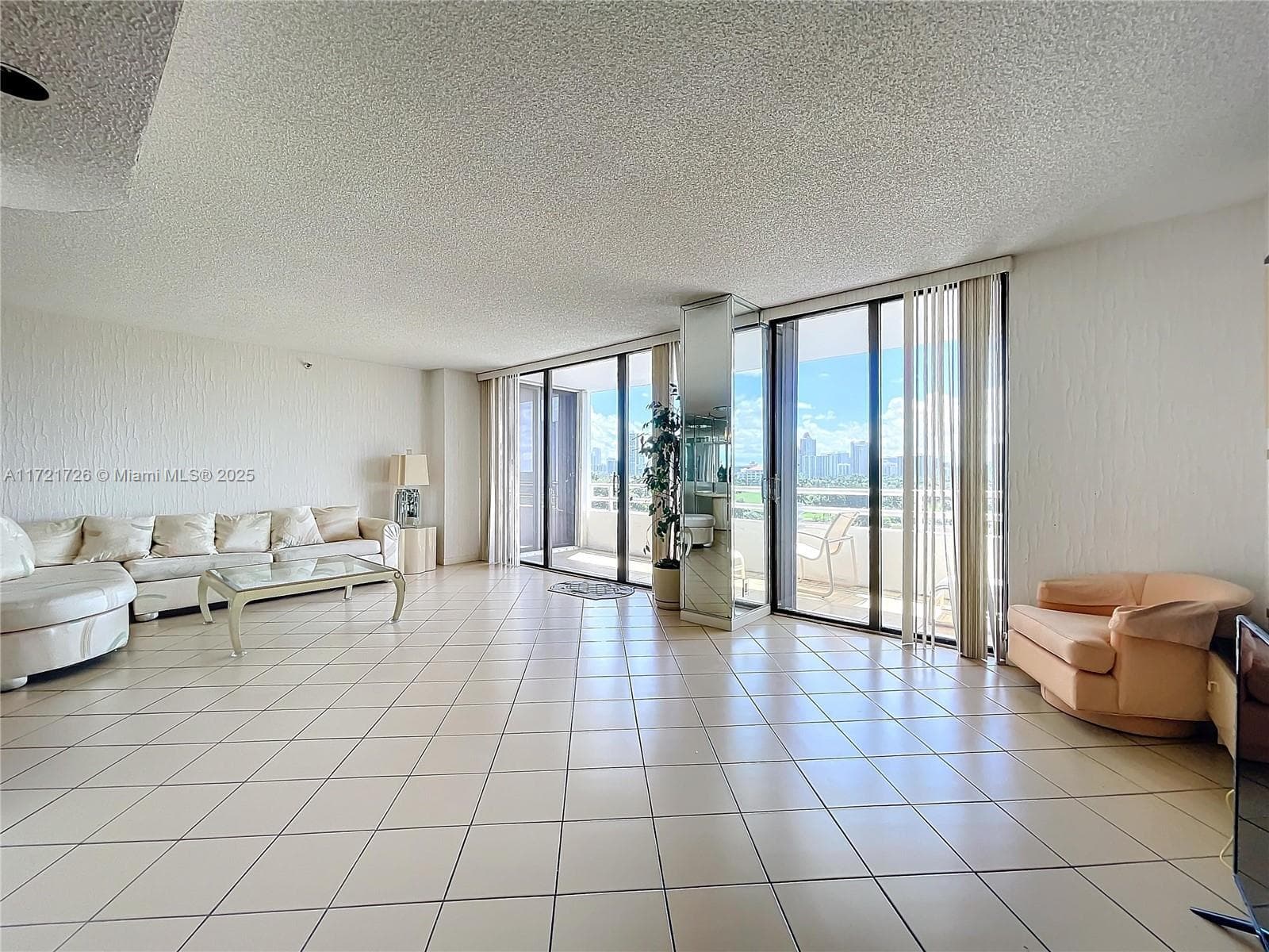 20225 NE 34th Ct # 817, Aventura FL 33180 — 32