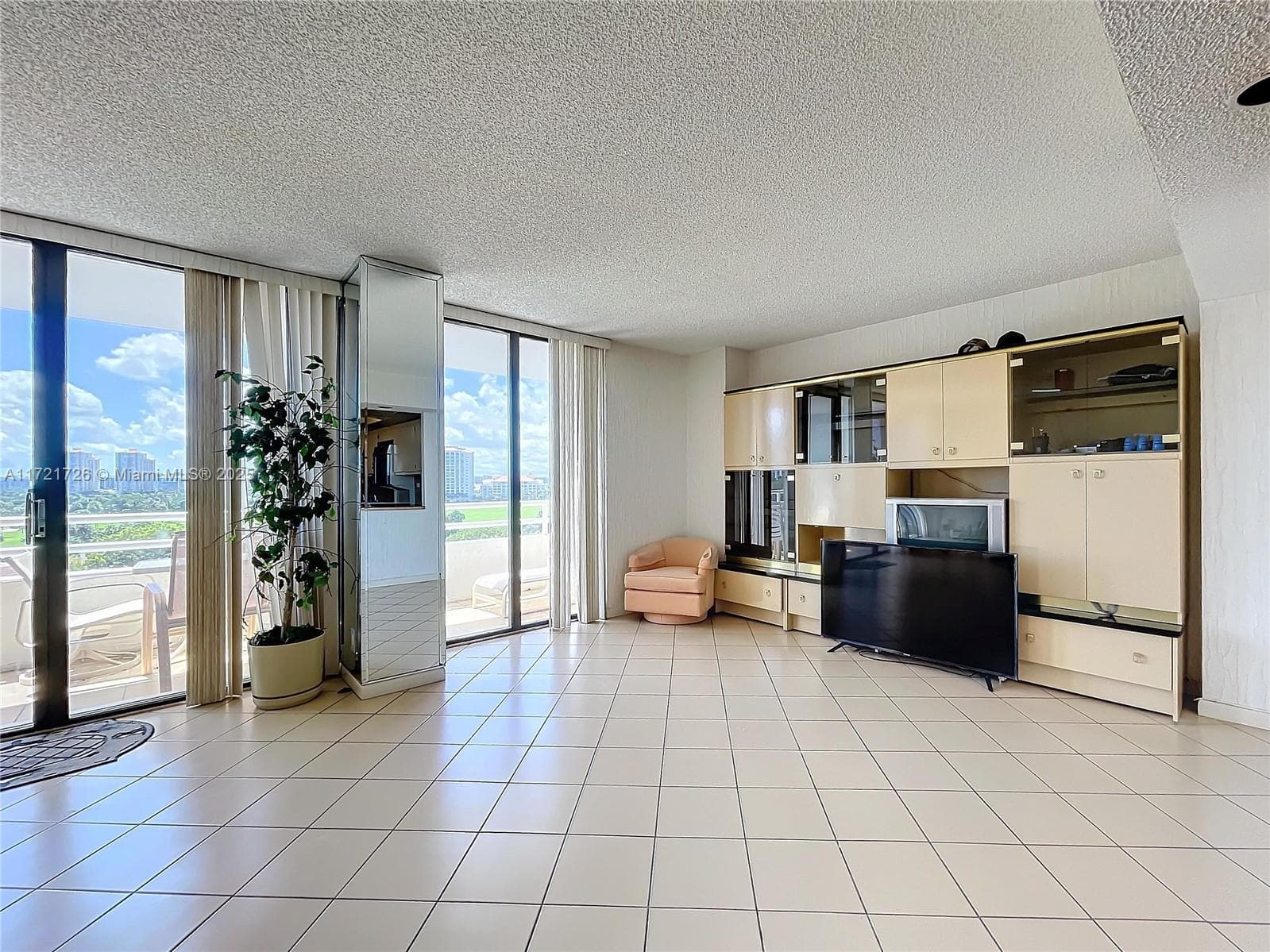 20225 NE 34th Ct # 817, Aventura FL 33180 — 29