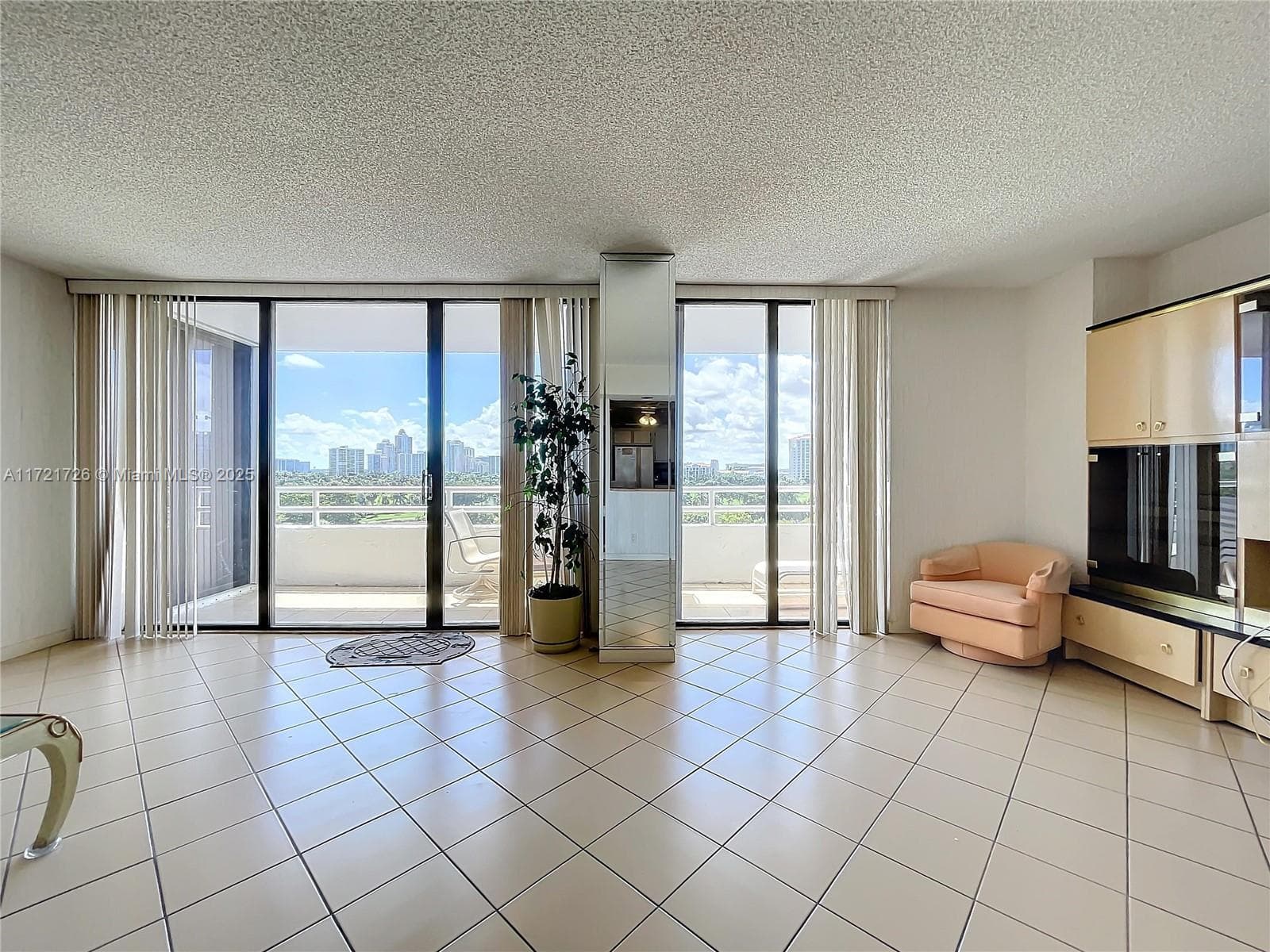20225 NE 34th Ct # 817, Aventura FL 33180 — 25