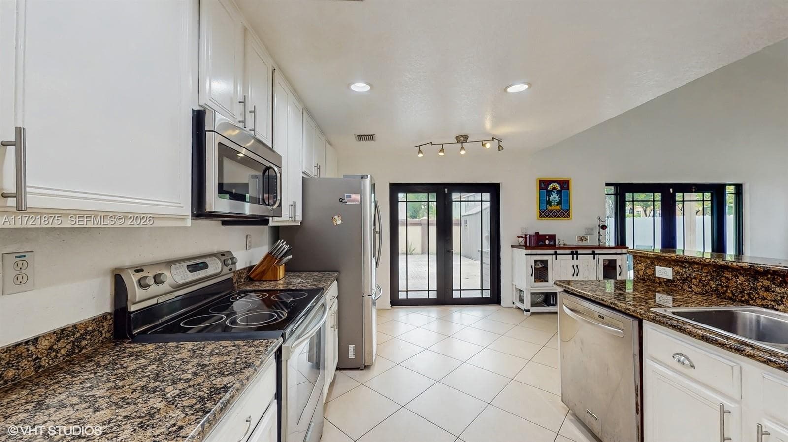 5323 NW 109th Ct, Doral FL 33178 — 13