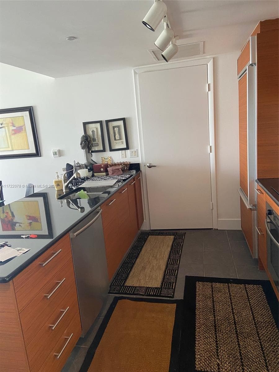 50 Biscayne Blvd # 2906, Miami FL 33132 — 4