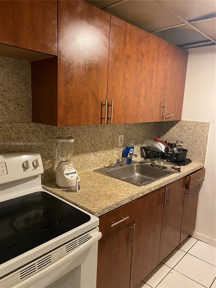 301 NW 177th St # 119, Miami Gardens FL 33169 — 1
