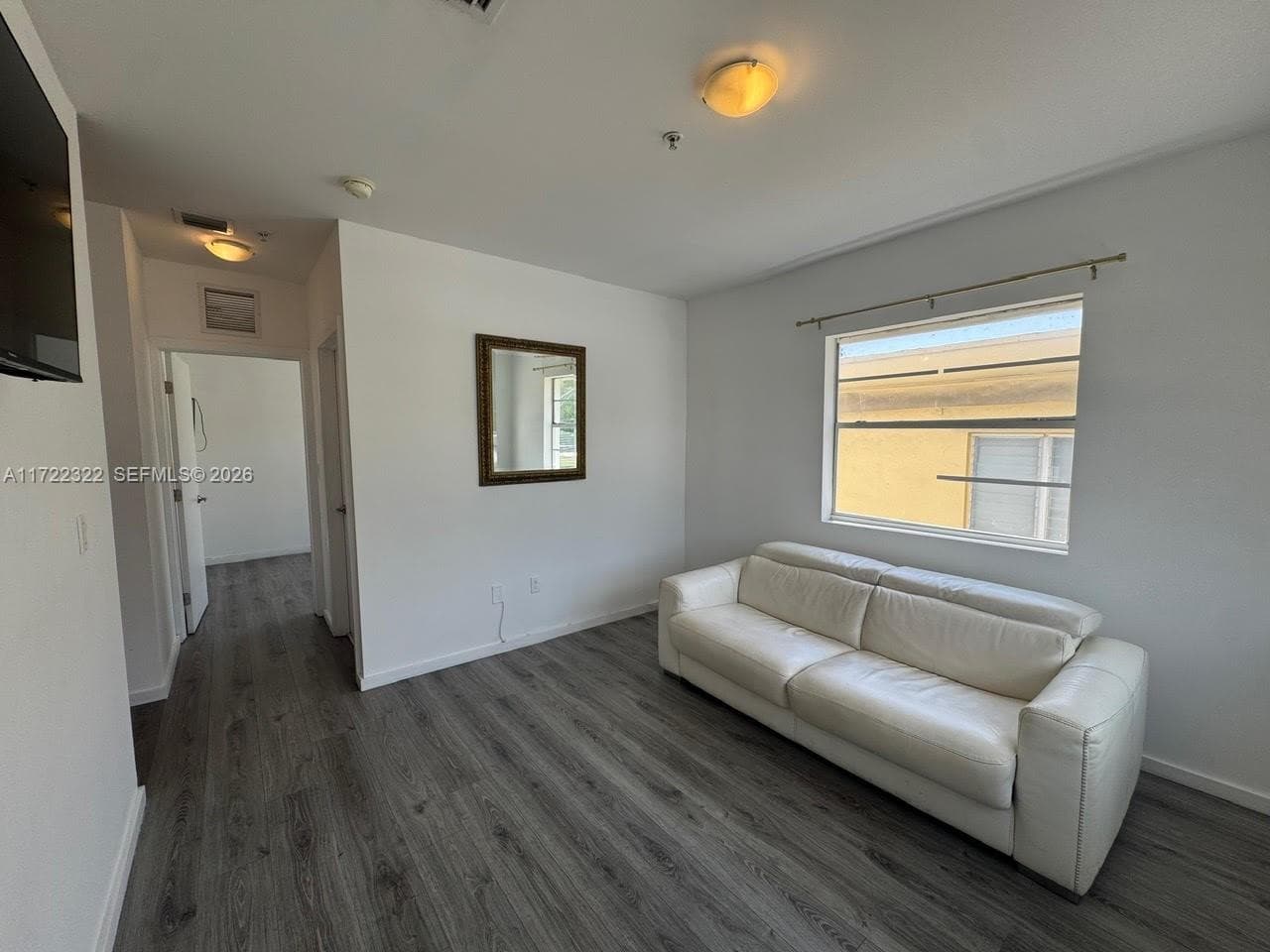 810 7th St # 207, Miami Beach FL 33139 — 7