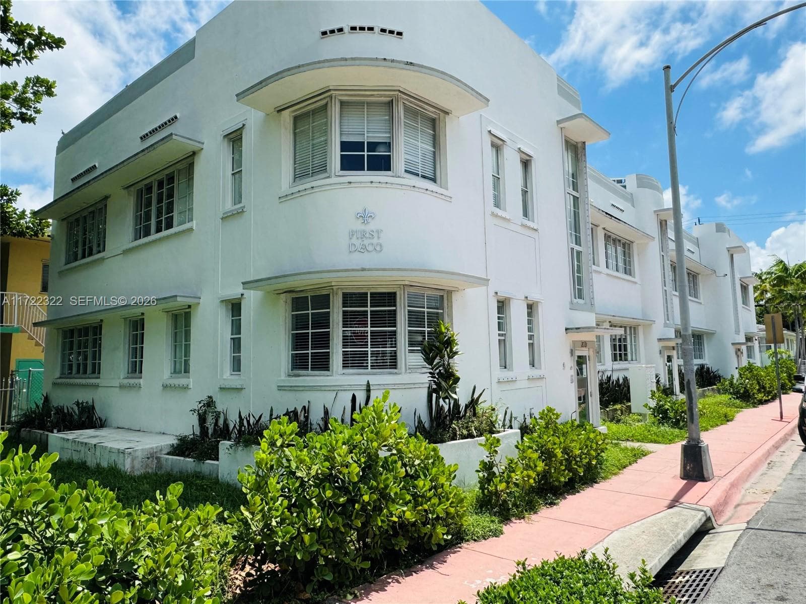 810 7th St # 207, Miami Beach FL 33139 — 1