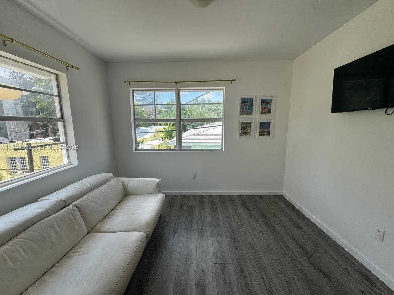 810 7th St # 207, Miami Beach FL 33139 — 5