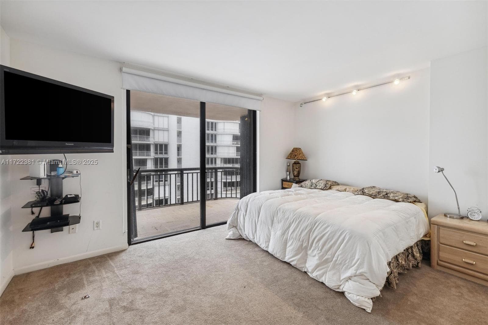 10175 Collins Ave # 1202, Bal Harbour FL 33154 — 26