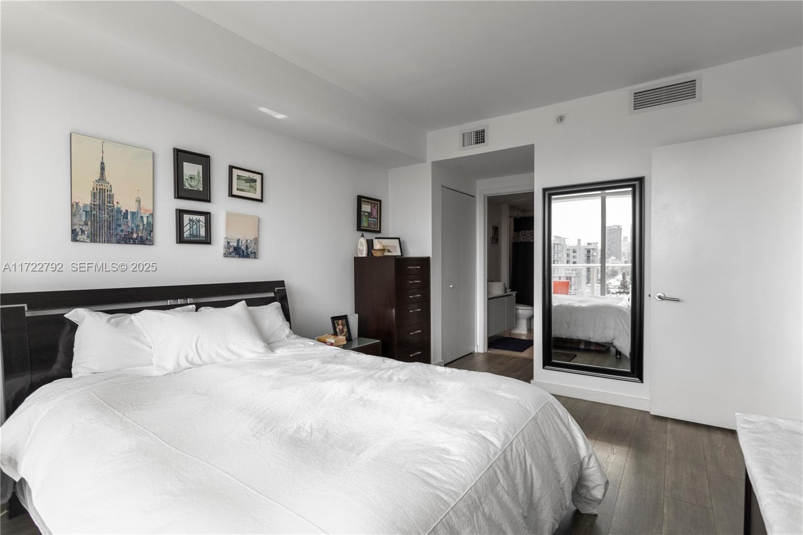 4250 Biscayne Blvd # 1418, Miami FL 33137 — 33