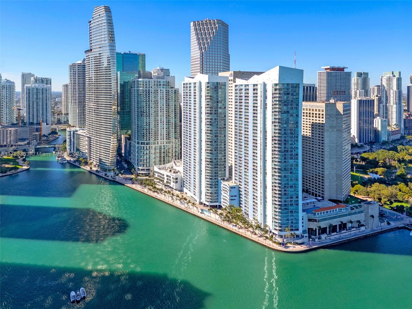 325 S Biscayne Blvd # 3726, Miami FL 33131 — 1