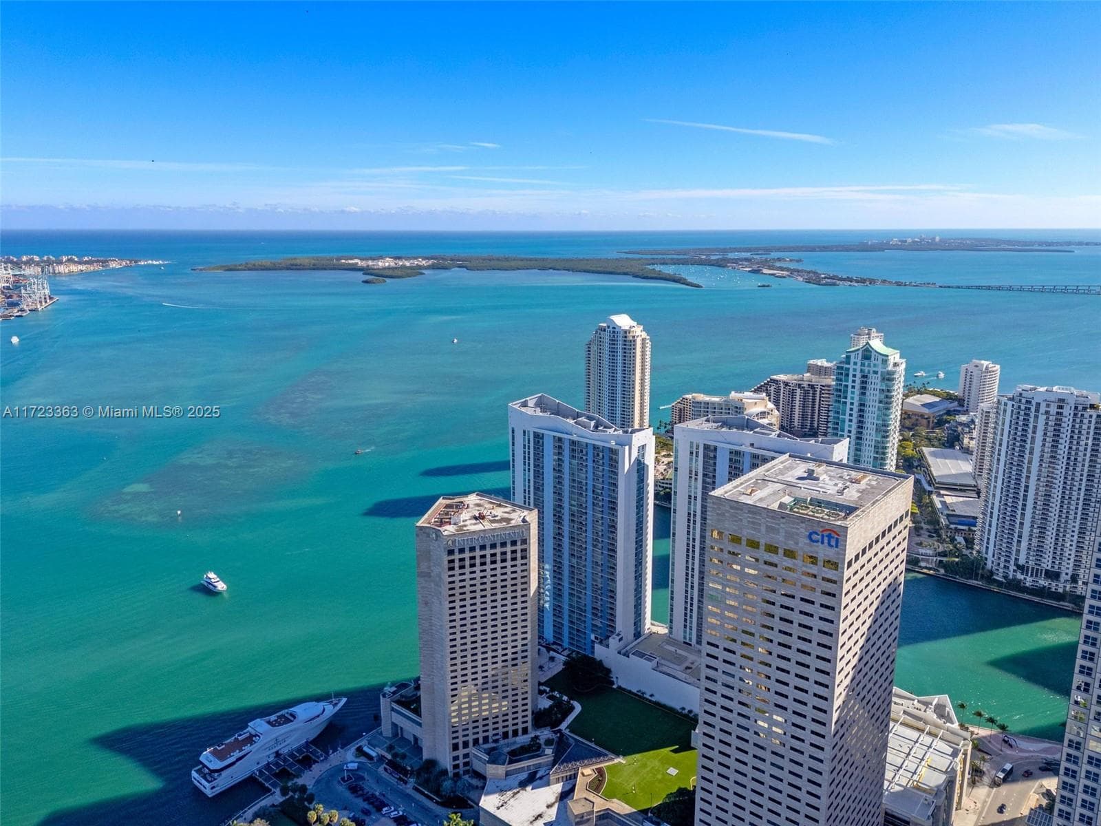 325 S Biscayne Blvd # 3726, Miami FL 33131 — 29