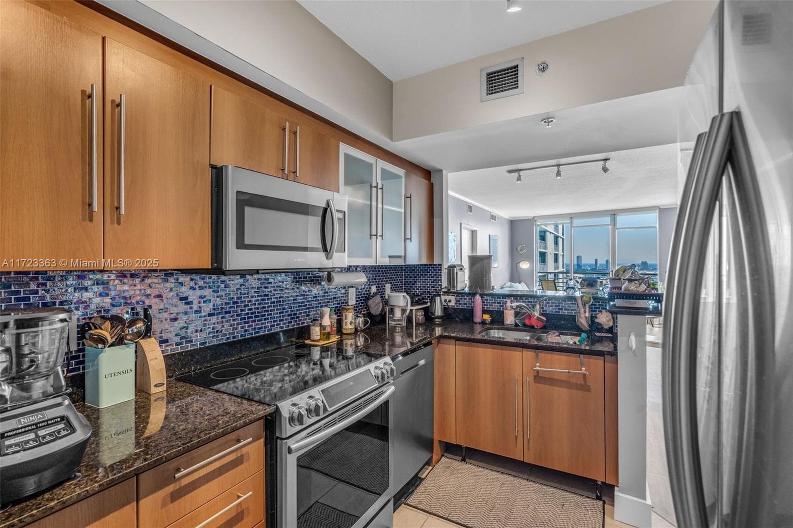 325 S Biscayne Blvd # 3726, Miami FL 33131 — 4