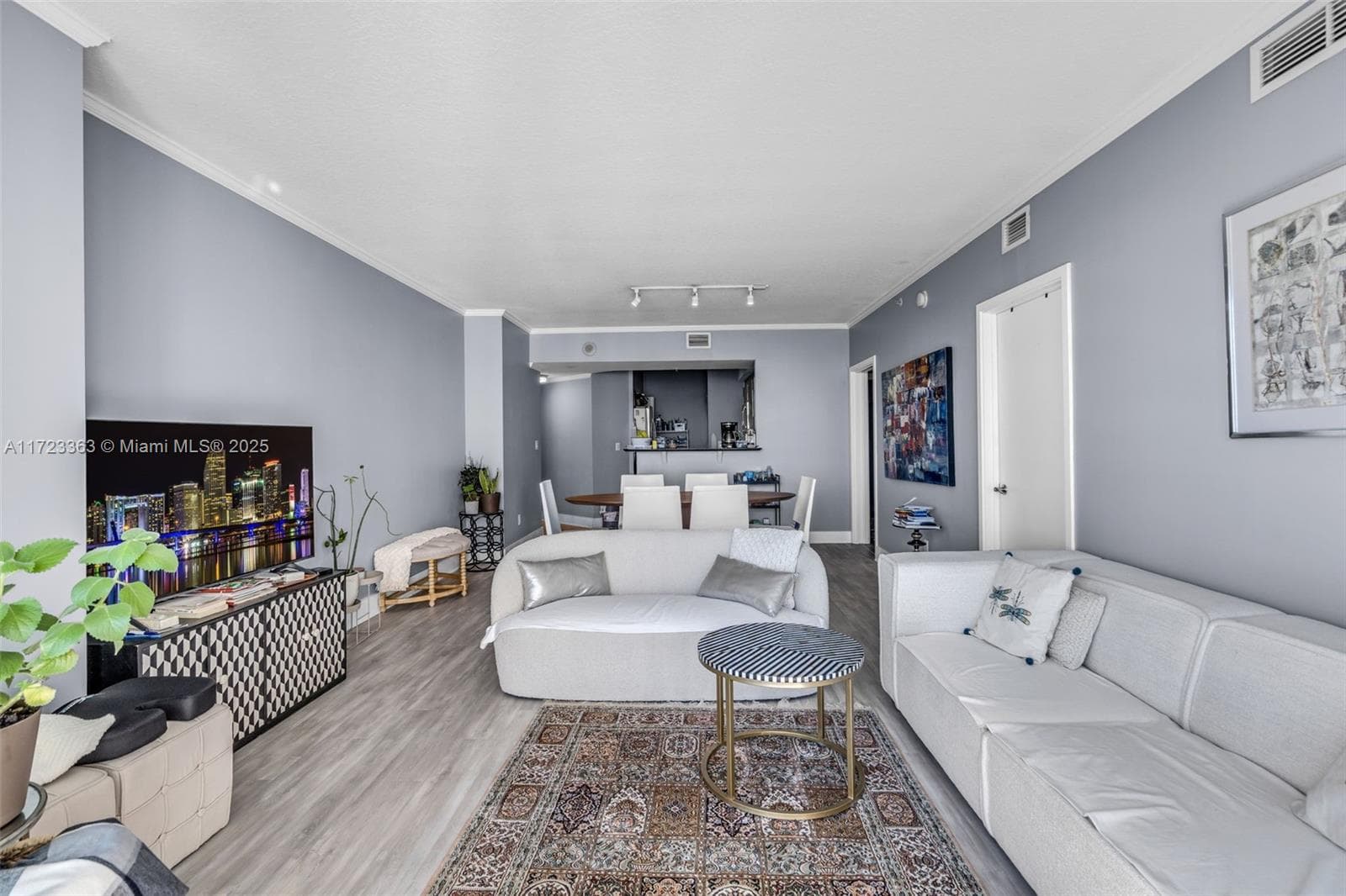 325 S Biscayne Blvd # 3726, Miami FL 33131 — 8