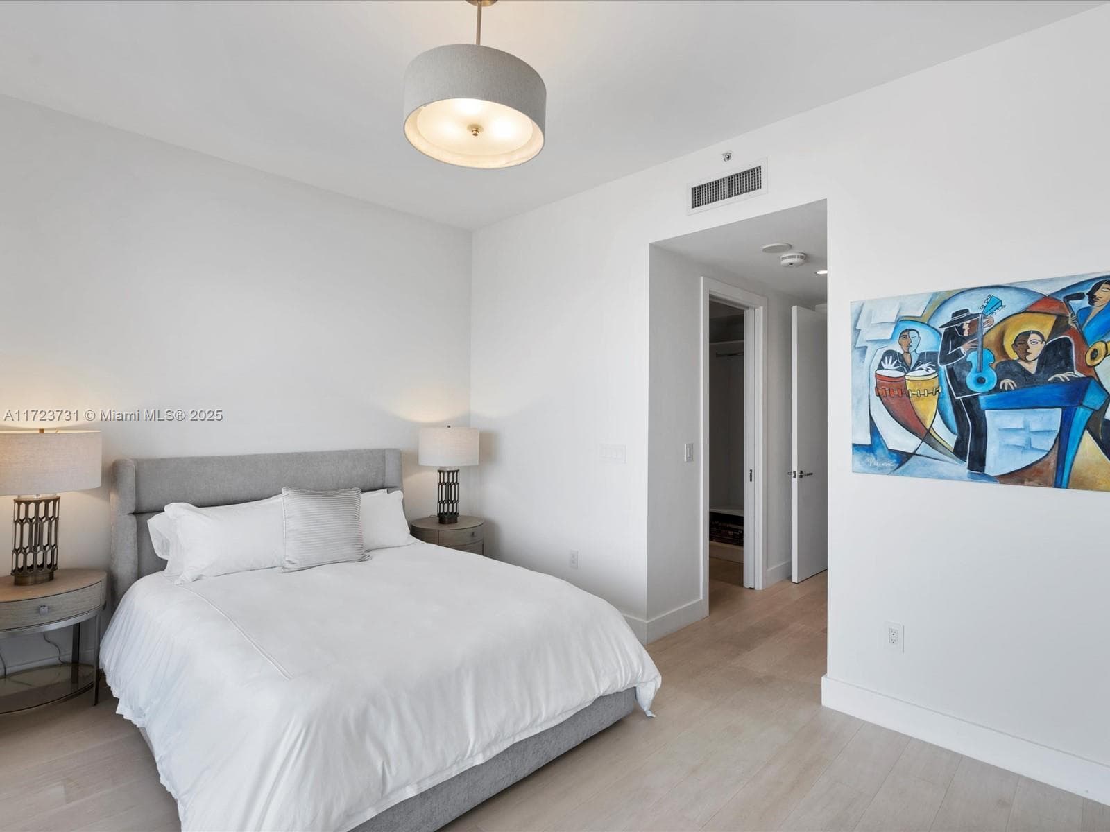 1425 Brickell Ave, Miami FL 33131 — 42