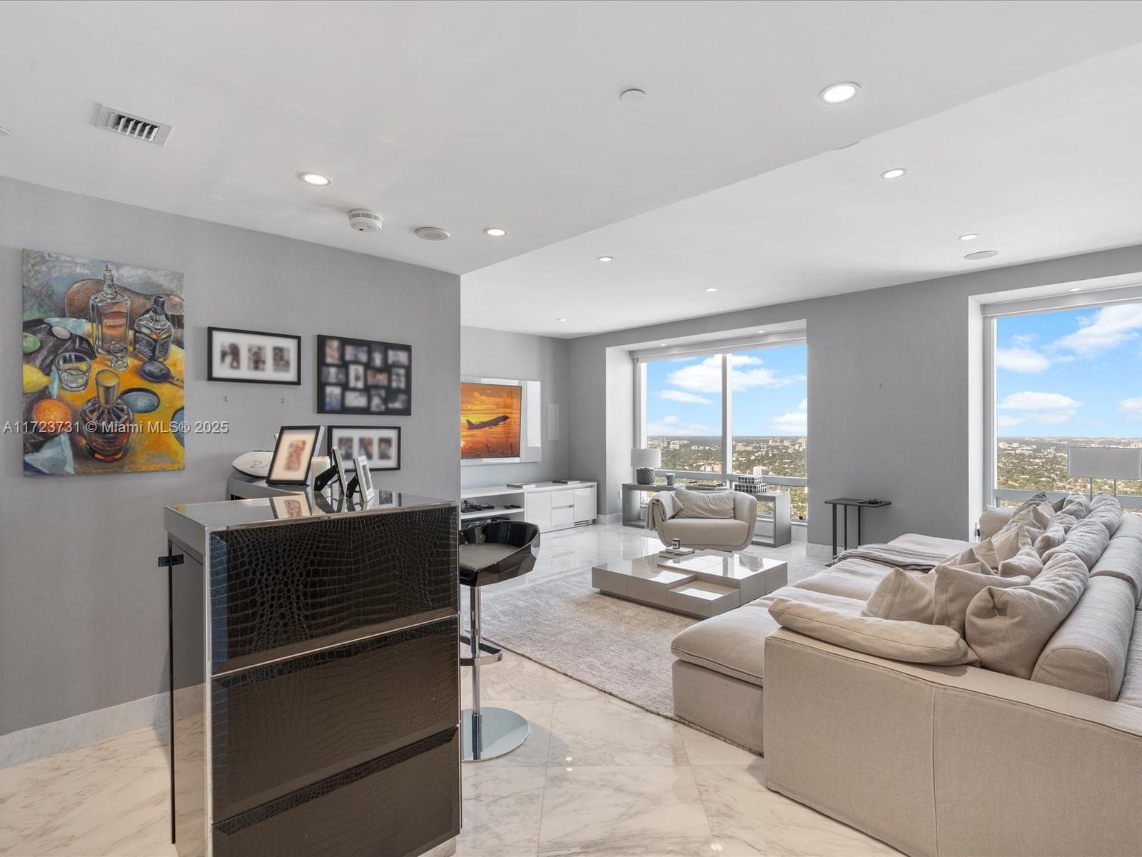 1425 Brickell Ave, Miami FL 33131 — 13