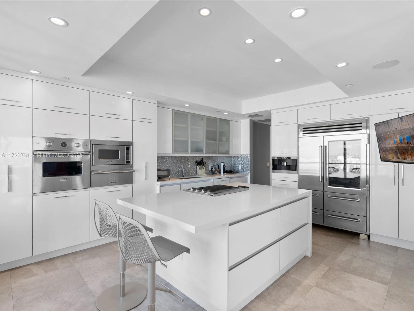 1425 Brickell Ave, Miami FL 33131 — 20
