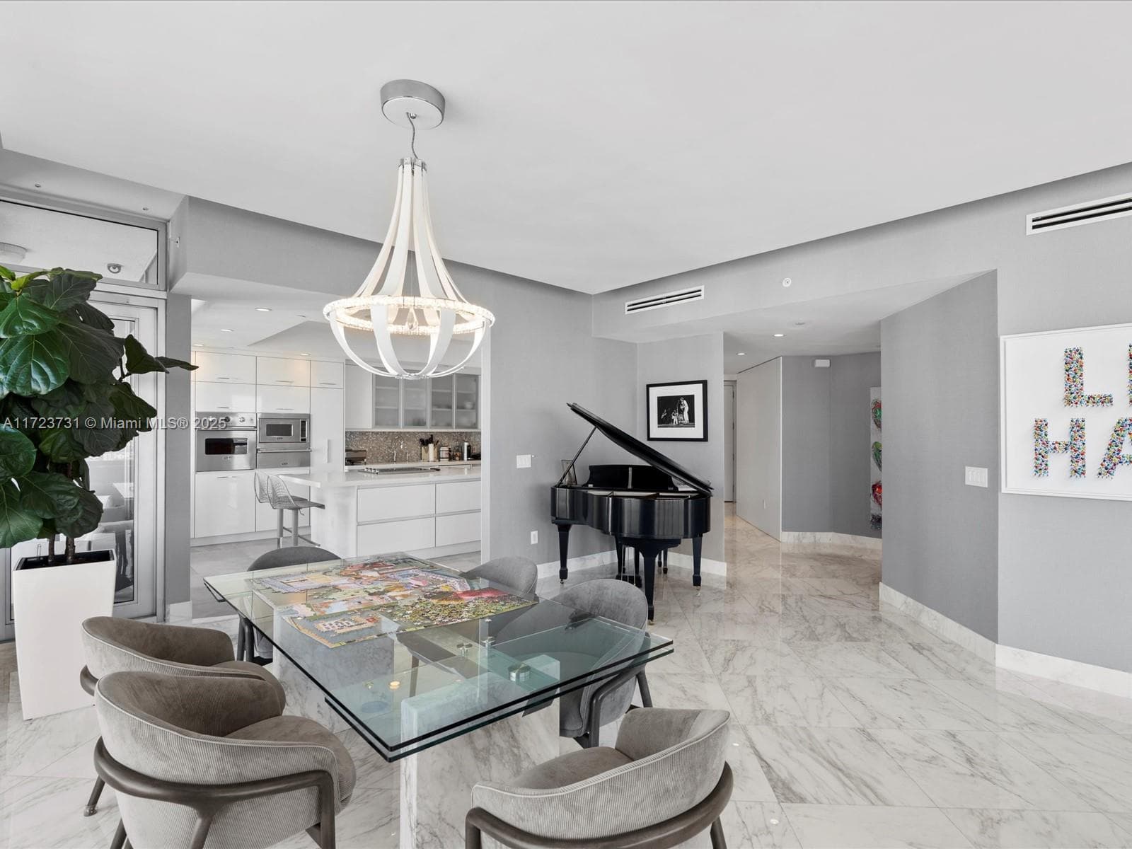 1425 Brickell Ave, Miami FL 33131 — 10