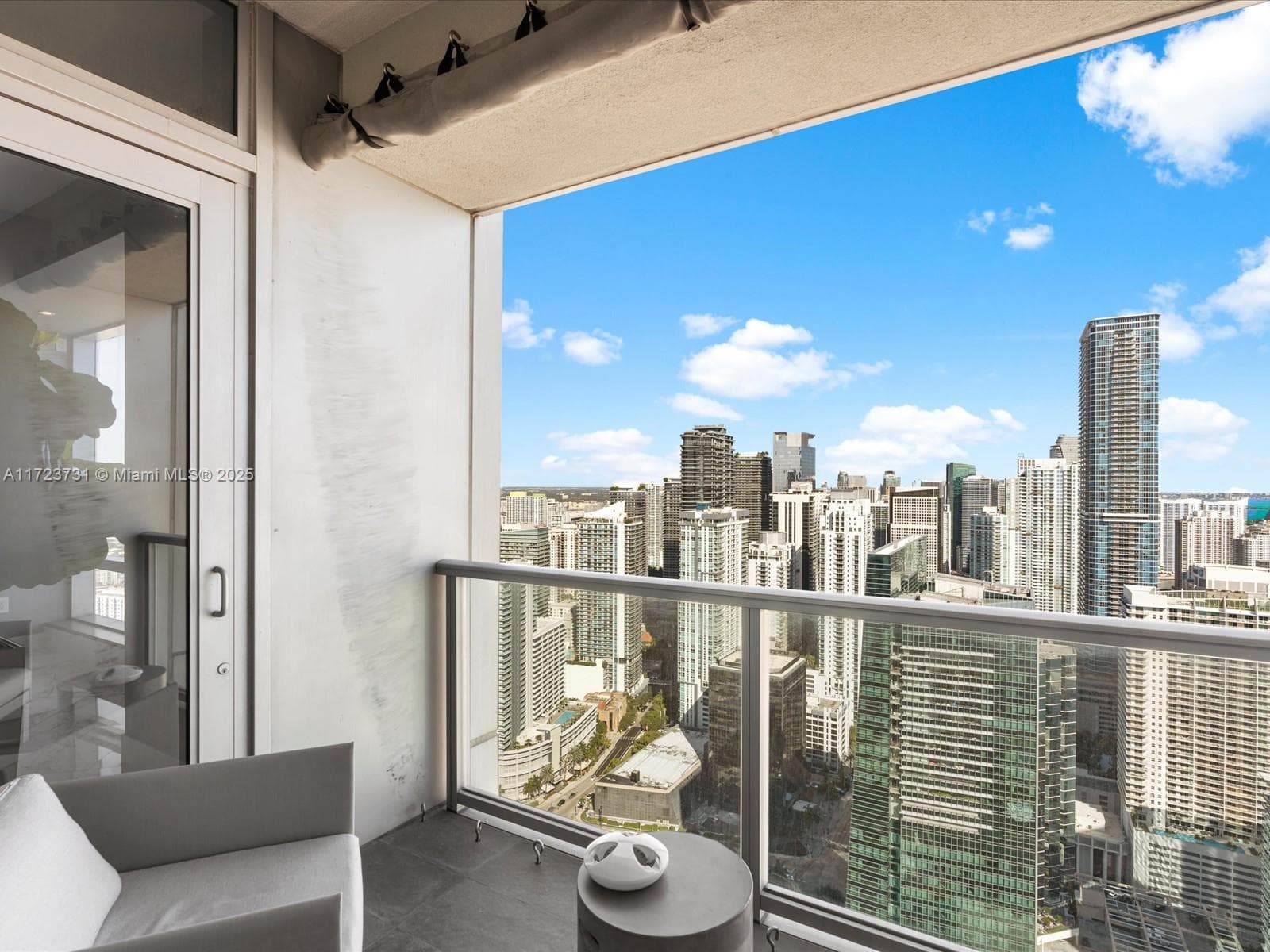 1425 Brickell Ave, Miami FL 33131 — 55