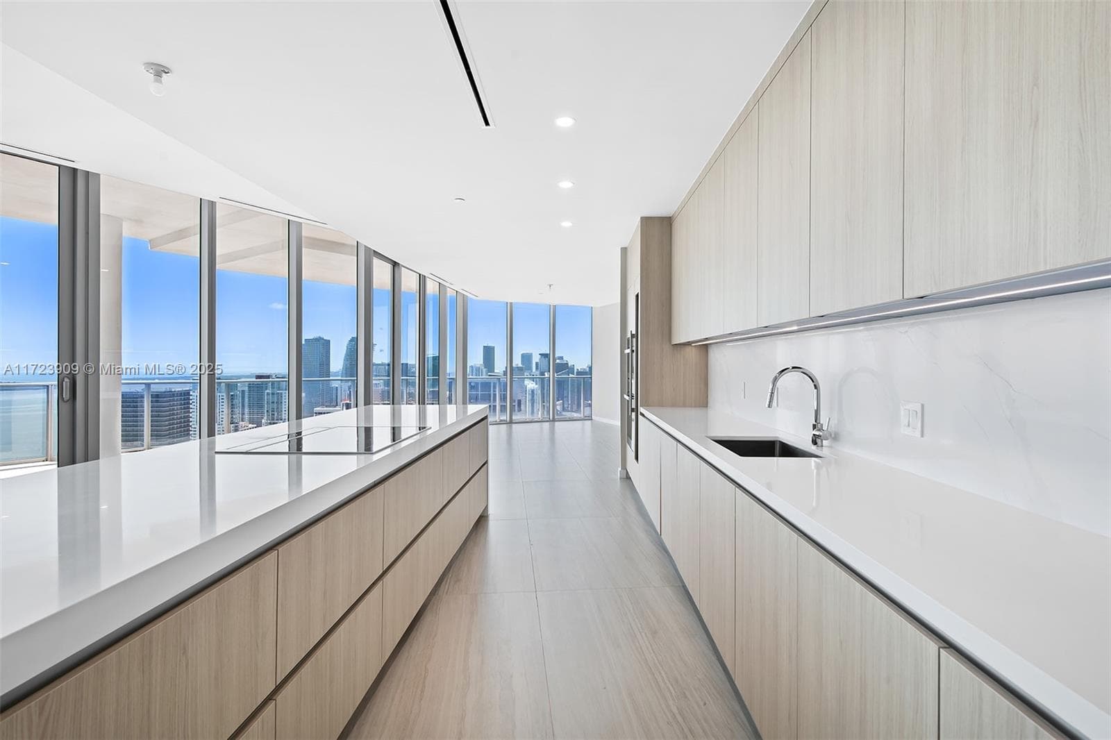 851 NE 1st Ave # 5411, Miami FL 33132 — 6