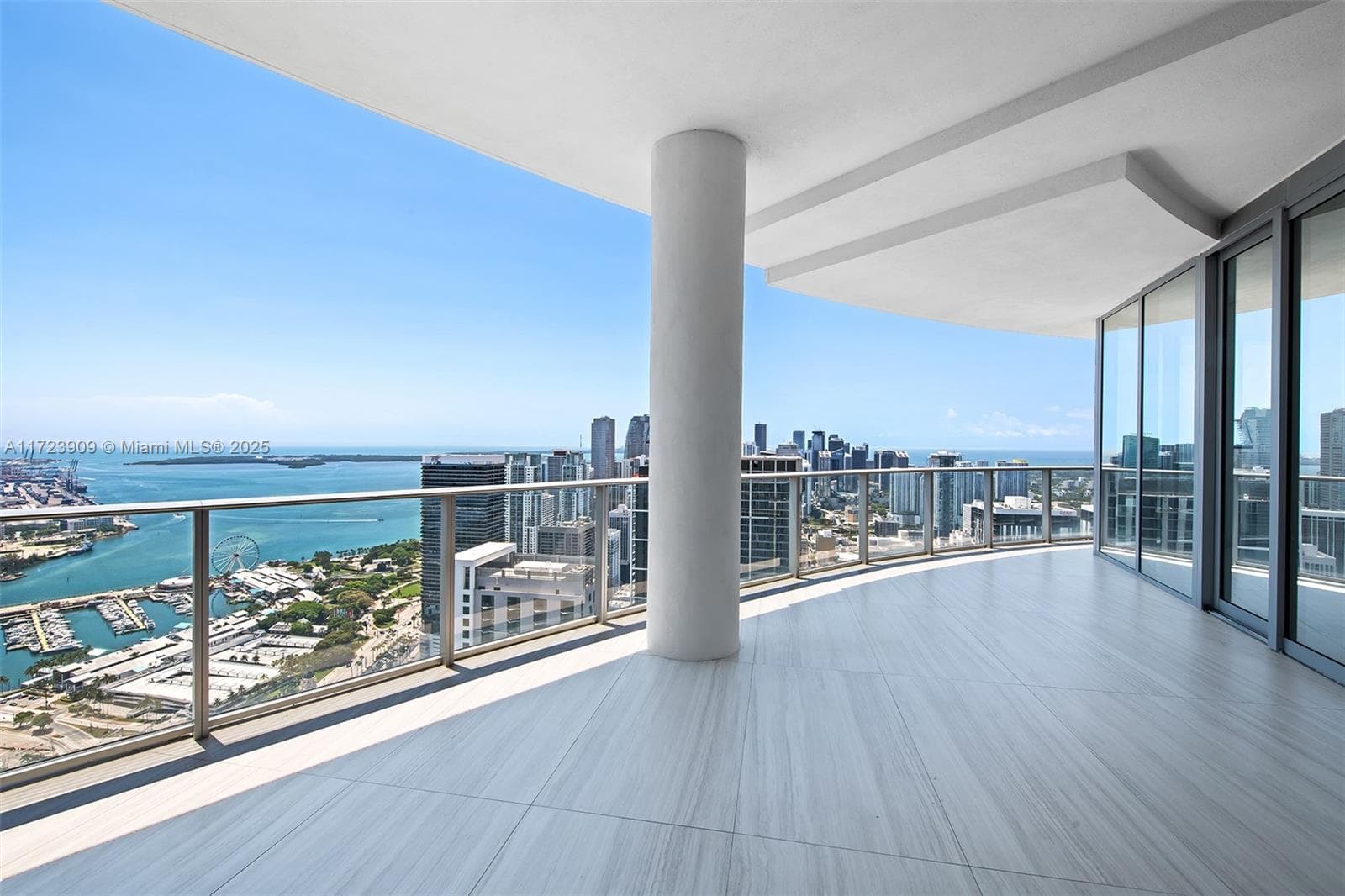 851 NE 1st Ave # 5411, Miami FL 33132 — 36