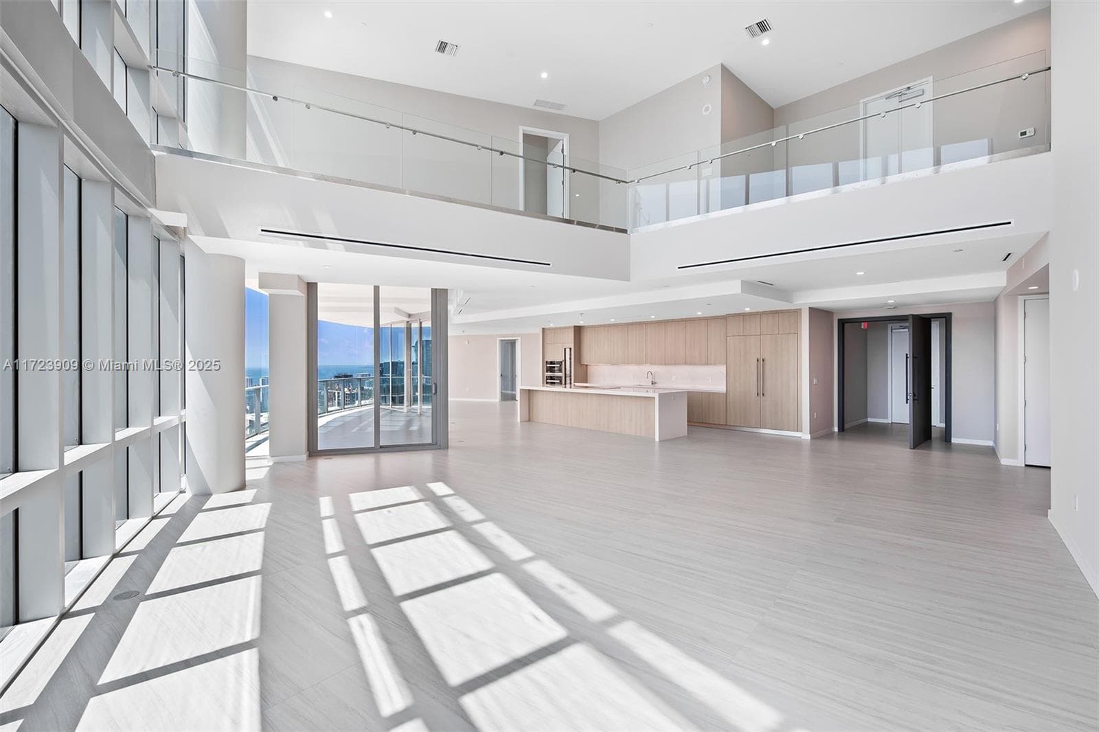 851 NE 1st Ave # 5411, Miami FL 33132 — 1