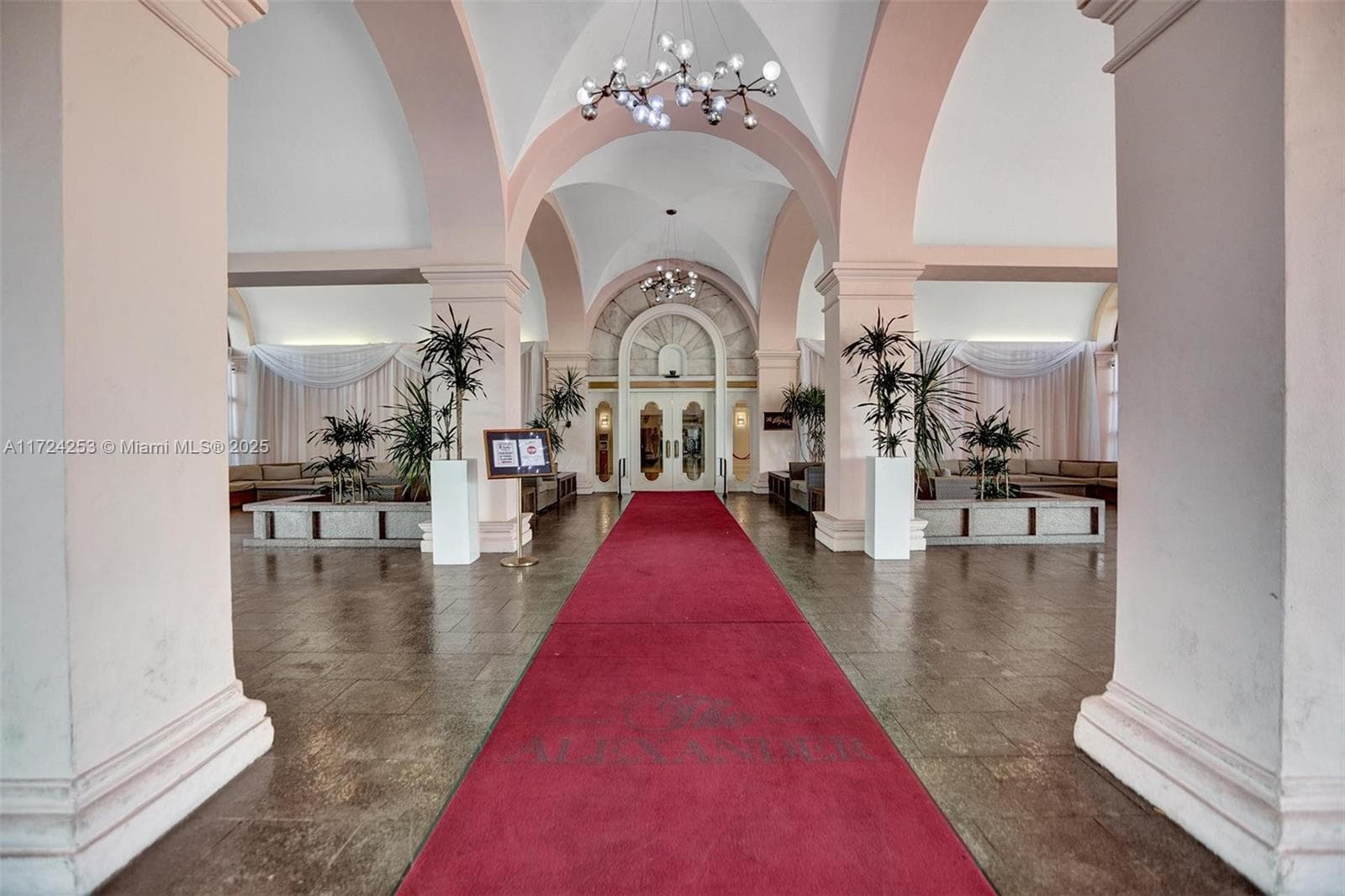 5225 Collins Ave # 501, Miami Beach FL 33140 — 57