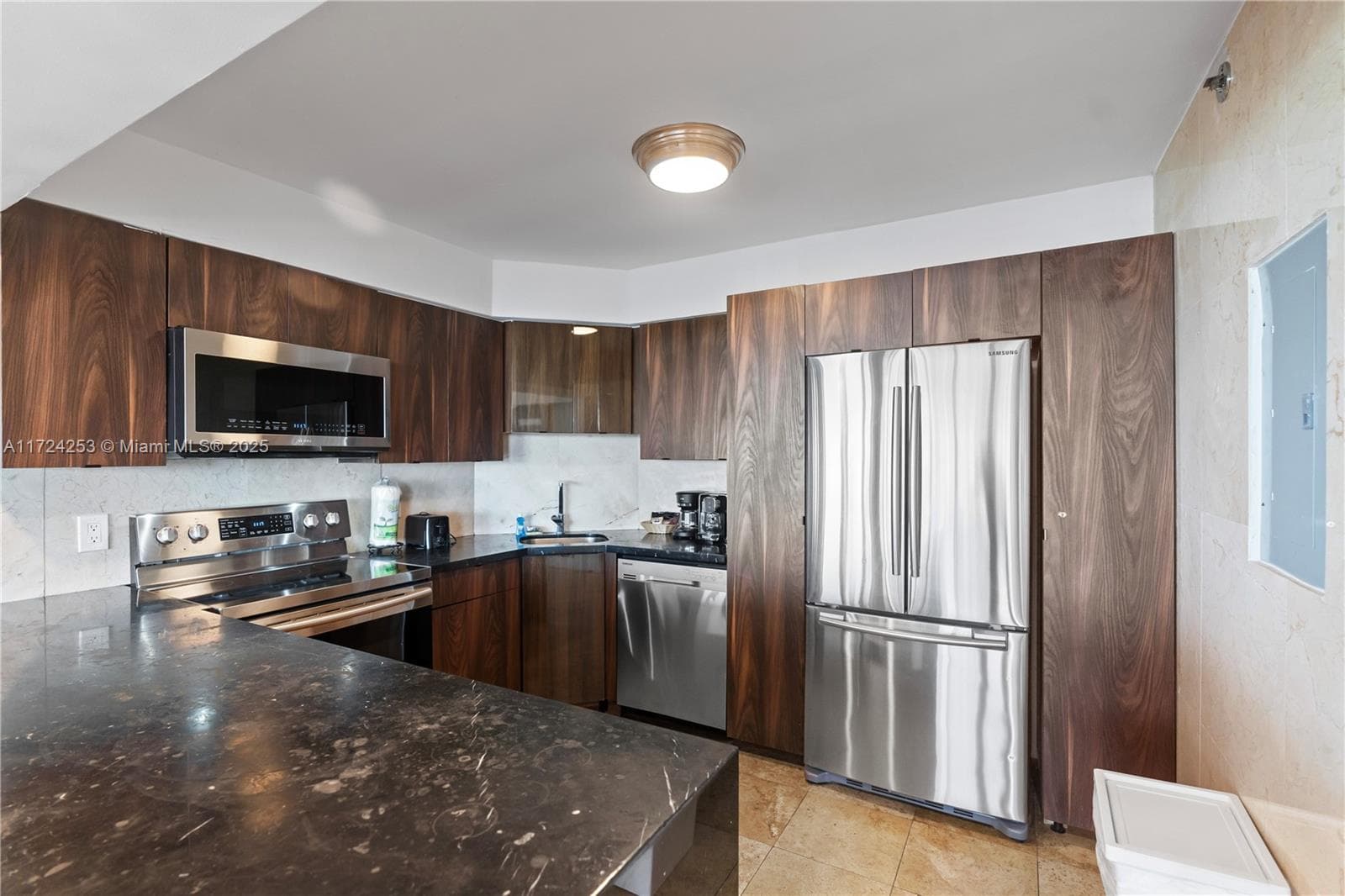5225 Collins Ave # 501, Miami Beach FL 33140 — 19