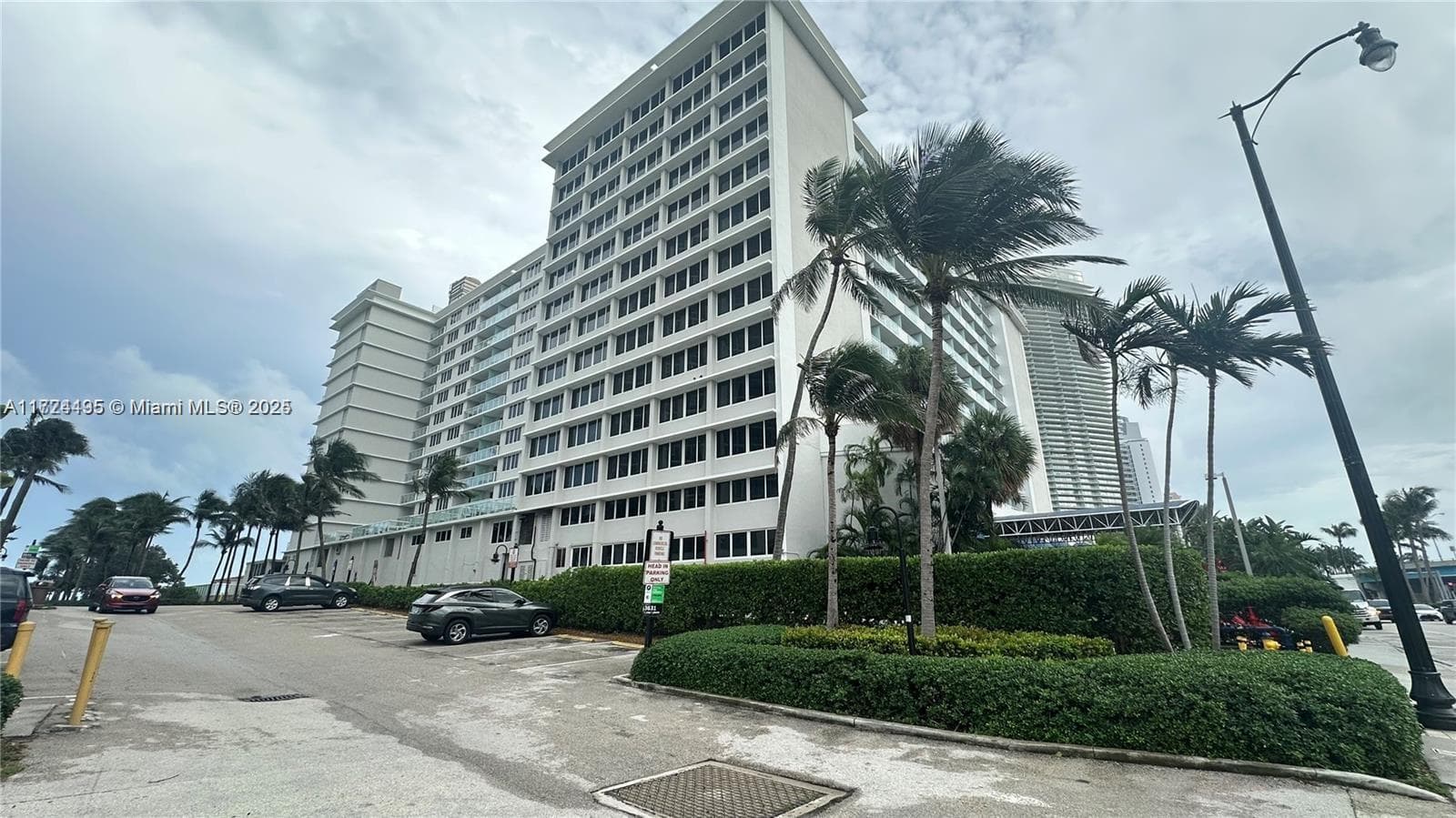 19201 Collins Ave # 701, Sunny Isles Beach FL 33160 — 12
