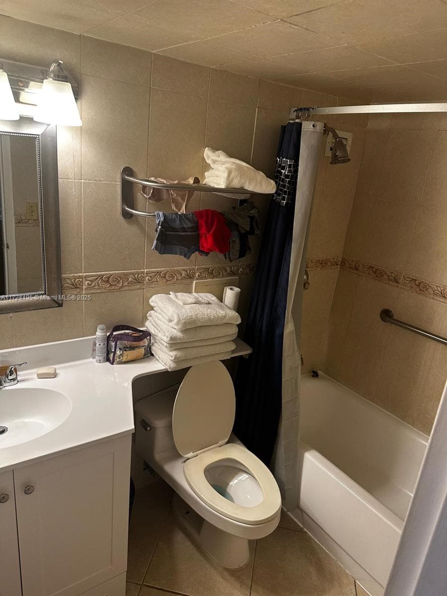 19201 Collins Ave # 701, Sunny Isles Beach FL 33160 — 3