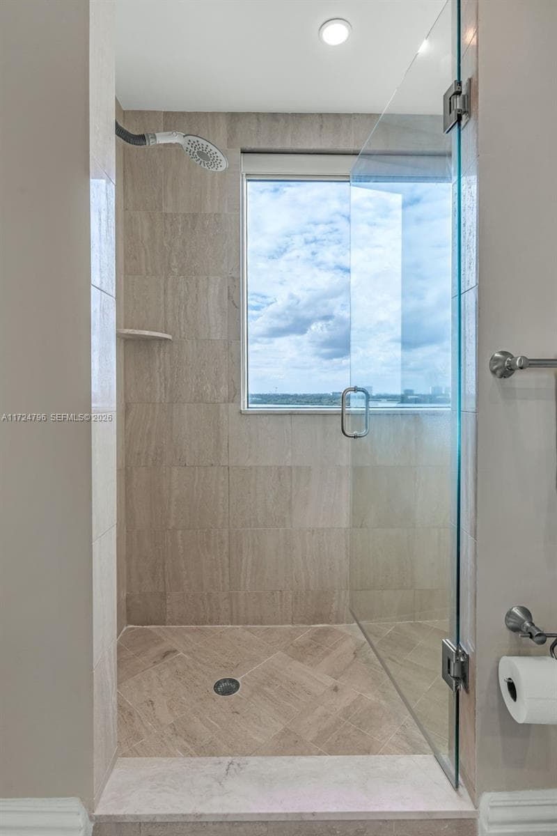 10295 Collins Ave # 701, Bal Harbour FL 33154 — 29
