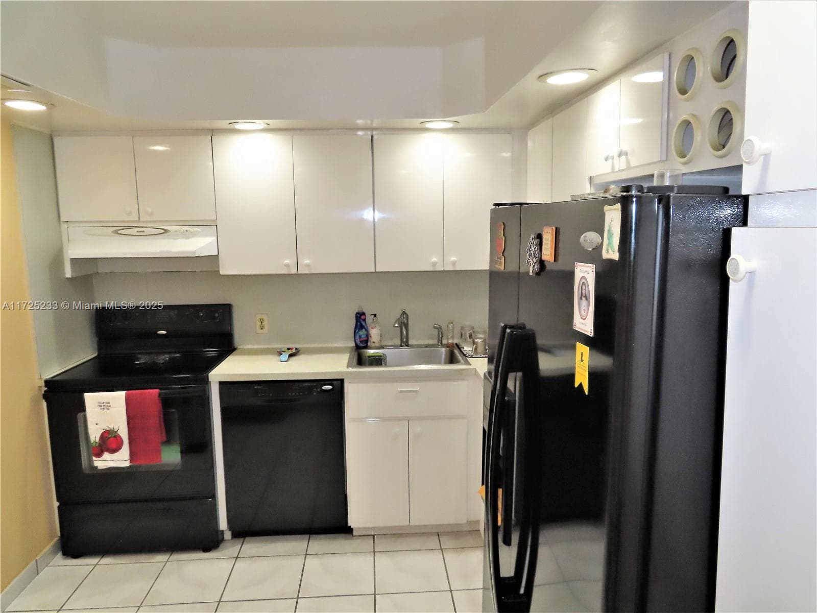 5701 Collins Ave # 1011, Miami Beach FL 33140 — 6