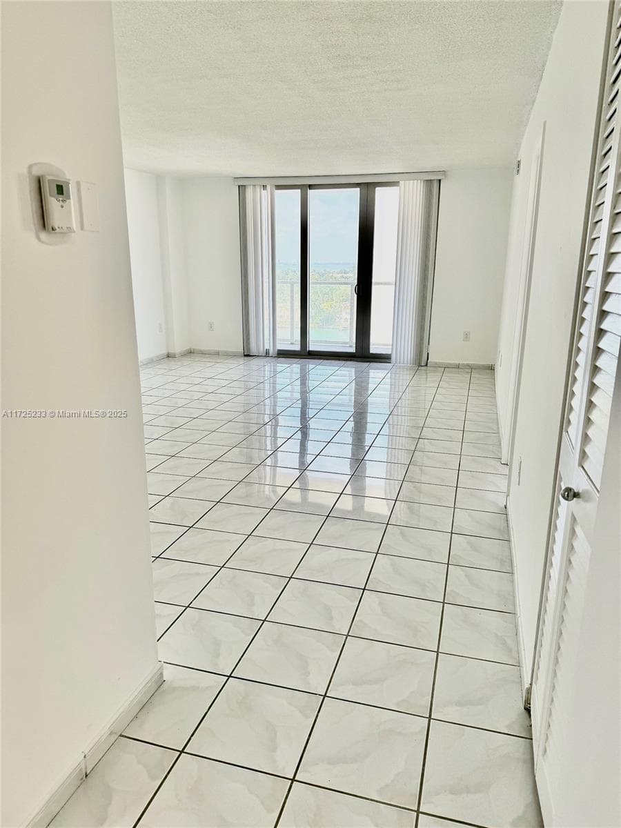 5701 Collins Ave # 1011, Miami Beach FL 33140 — 5