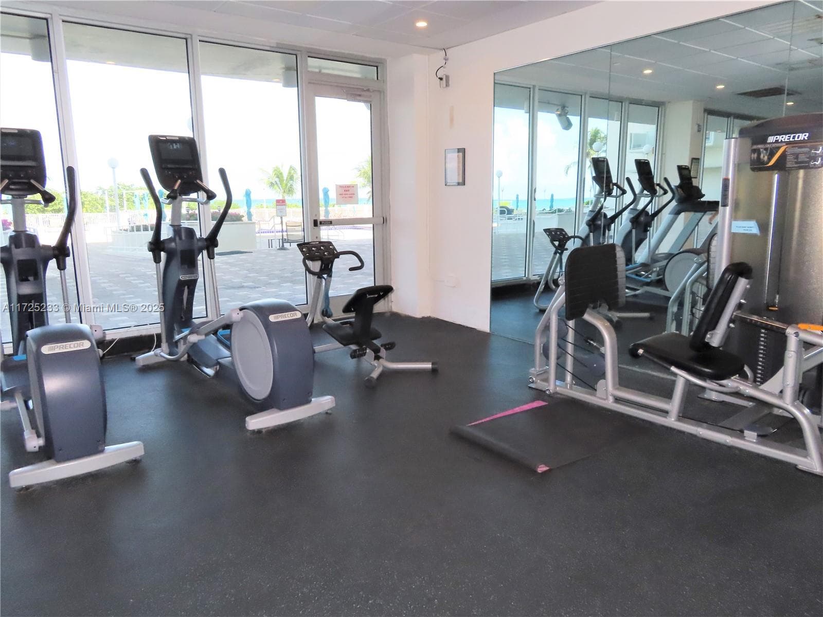 5701 Collins Ave # 1011, Miami Beach FL 33140 — 33
