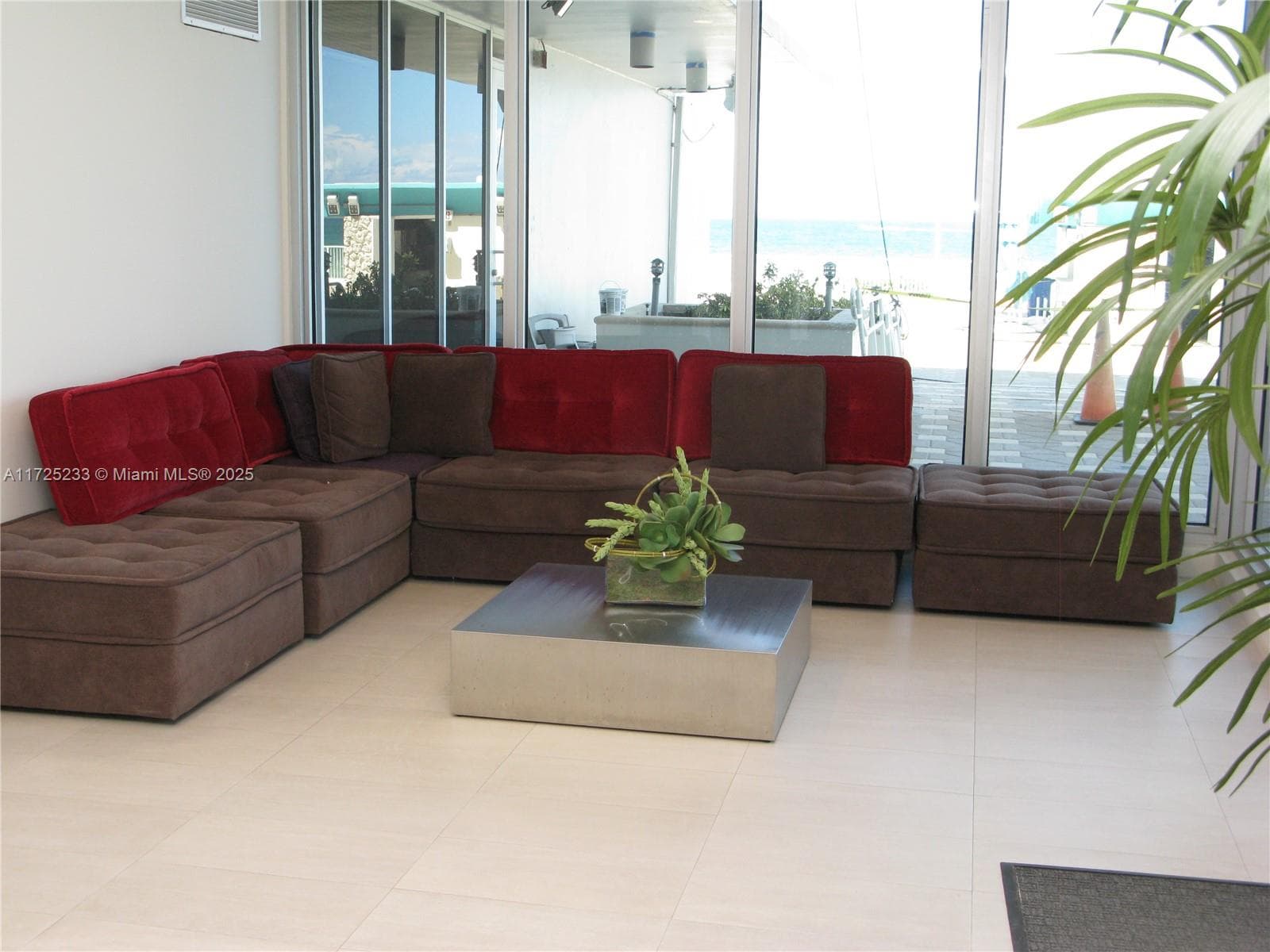 5701 Collins Ave # 1011, Miami Beach FL 33140 — 40