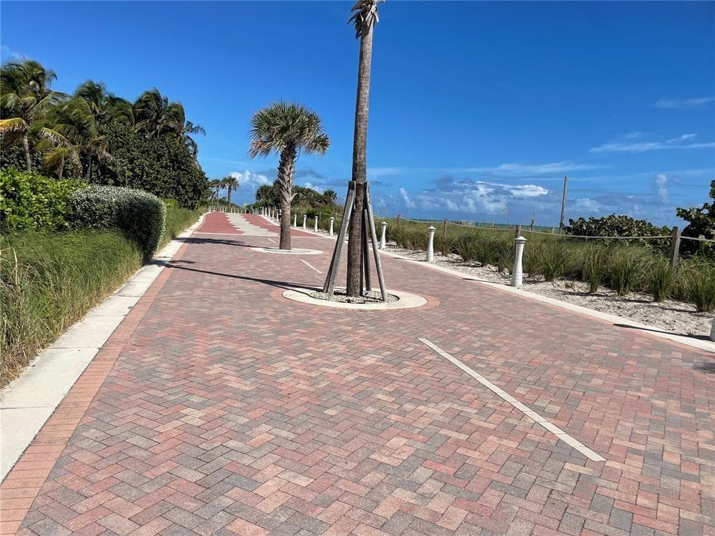 5005 Collins Avenue # 1210, Miami Beach FL 33140 — 4