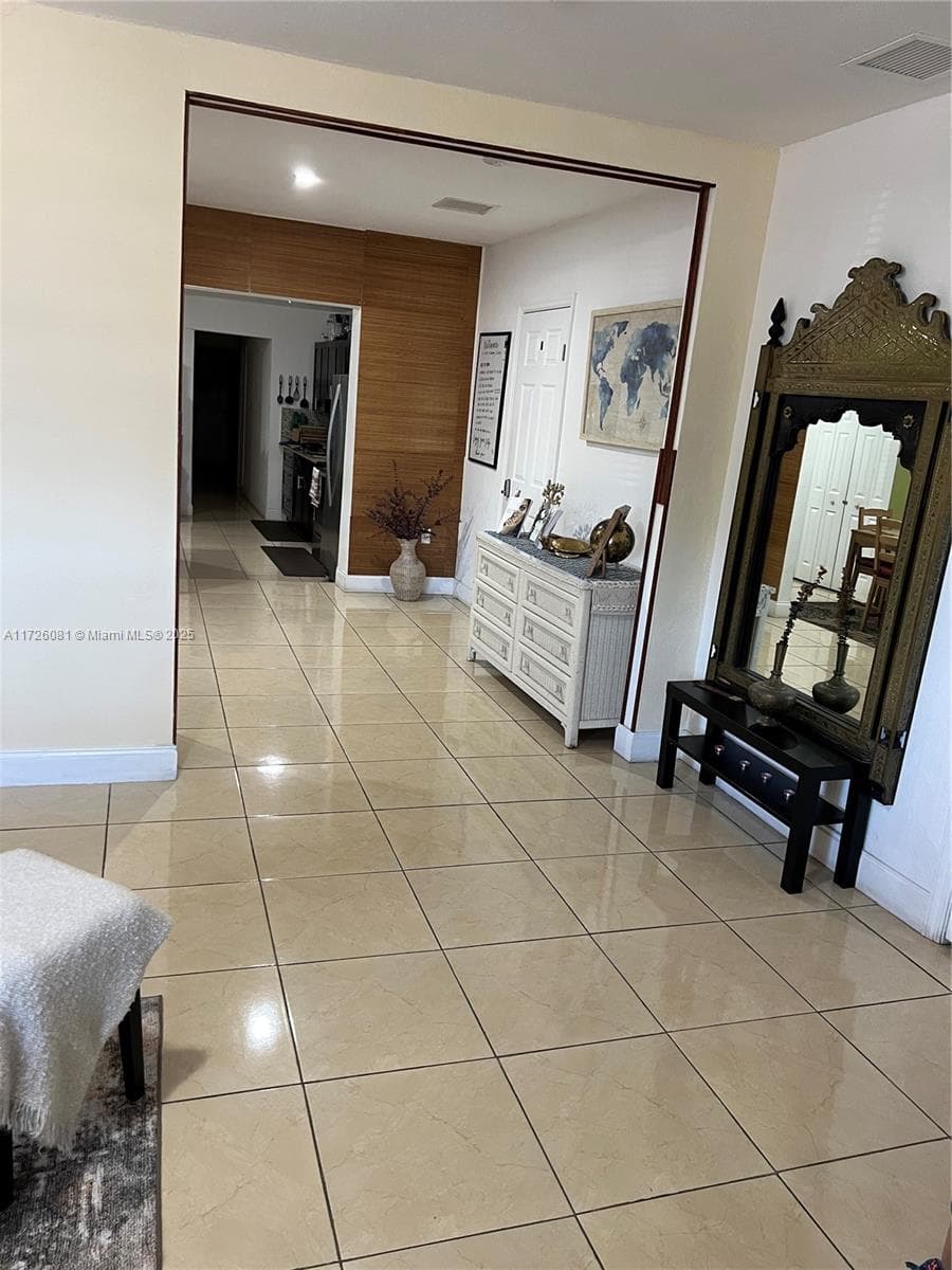 720 NW 30th Ave, Miami FL 33125 — 7